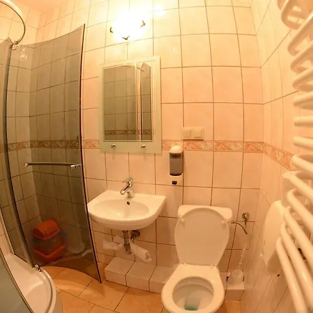 Ziolowa Dolina Bed & Breakfast 3*